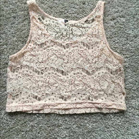 Lace Pattern Crop Top - Picture 8 of 8
